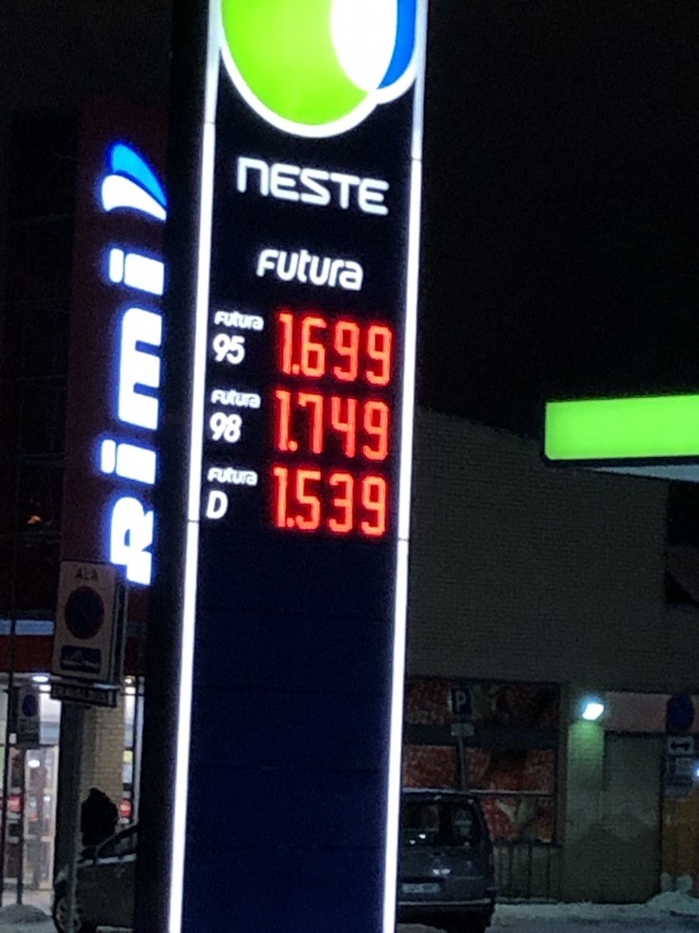 Kütusehinnad eile õhtul Neste tanklas.