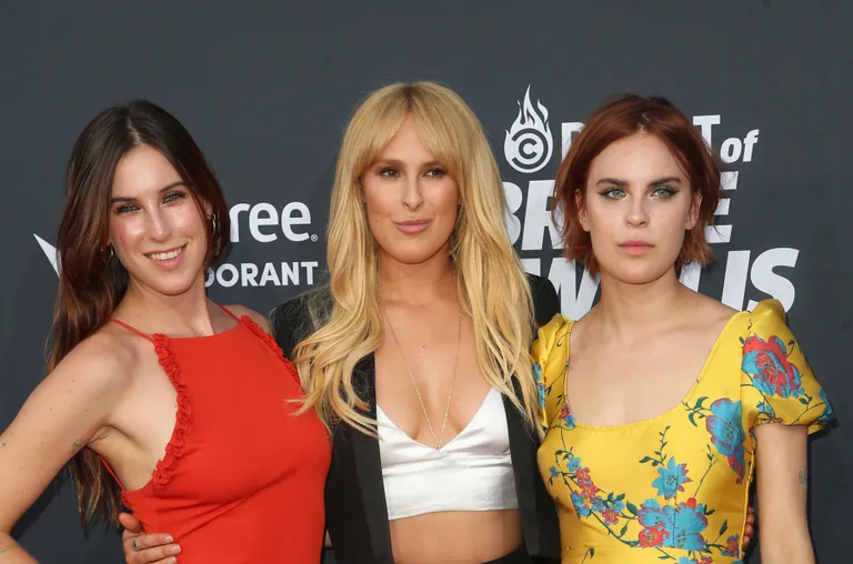 Bruce Willise ja Demi Moore'i tütred vasakult: Scout Willis, Rumer Willis ja Tallulah Willis