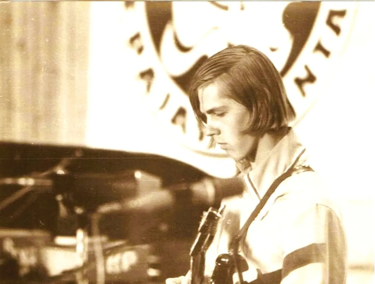 Aivars Hermanis muzicē festivālā "Liepājas Dzintars" 1974. gadā.