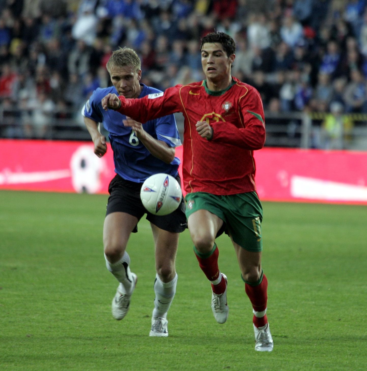 Cristiano Ronaldo võlus publikut juba 2005. aastal Lillekülas