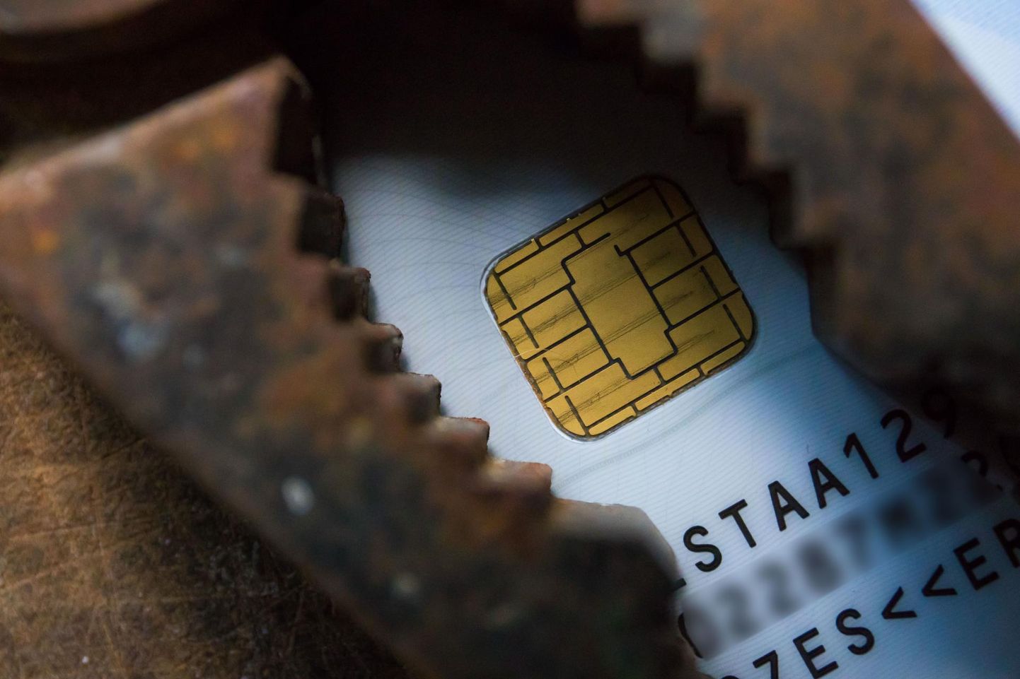 Tšehhi teadlased avastasid, et Eesti ID-kaardiga on võimalik sooritada pahalastel tegusid ilma omaniku teadmata. 