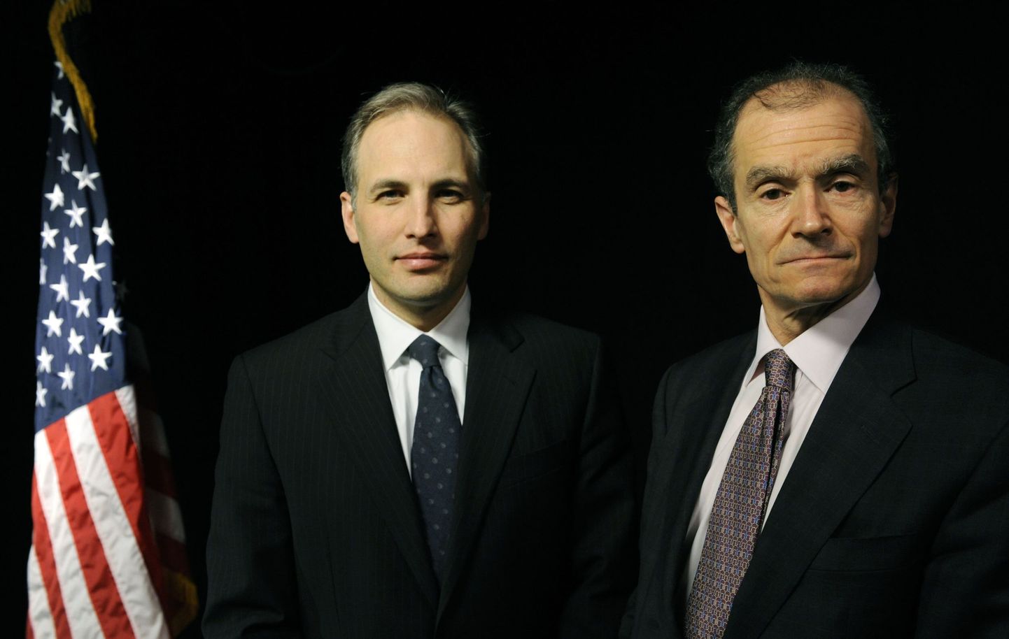 Erisaadik Daniel Fried (paremal) ja Guantanamo töörühma direktor Matthew Olsen täna Brüsselis.