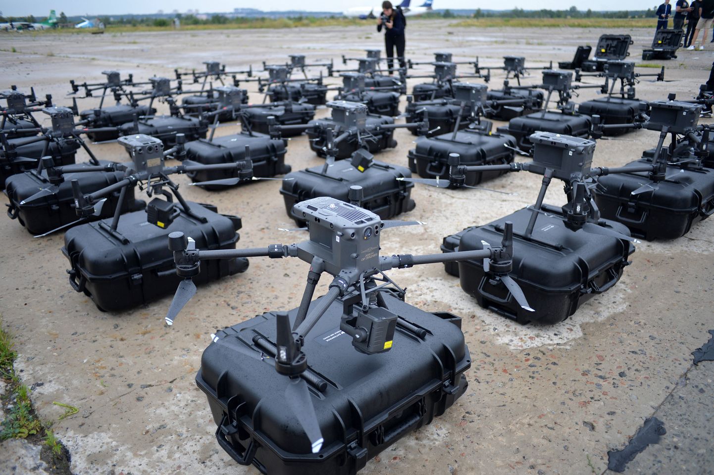 Ukraina relvajõududes võetakse projekti Army of Drones raames kasutusele Hiina päritolu DJI Matrice 300 RTK droonid.