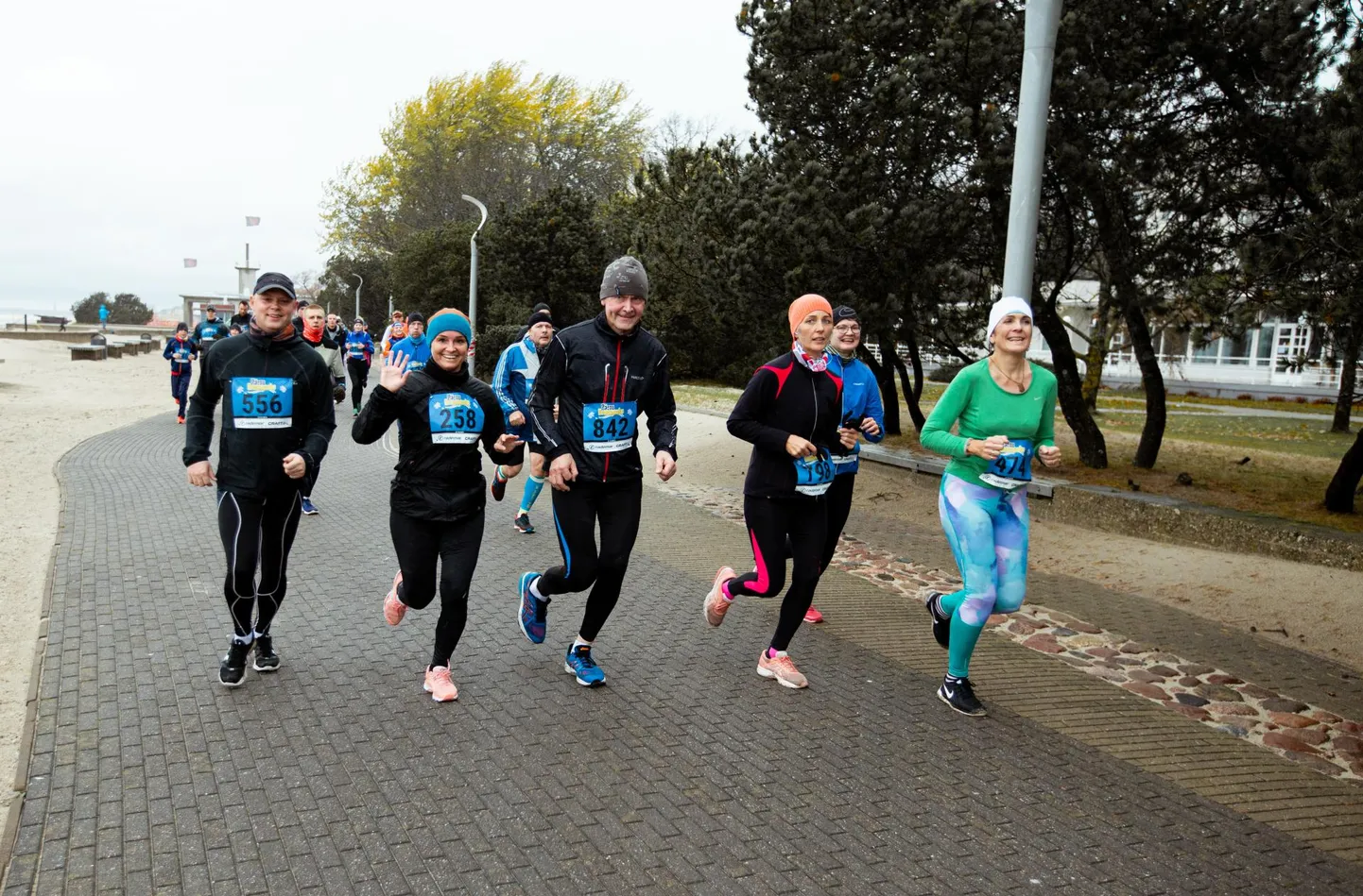 Kahe Silla klubi eestvedajad otsustasid koroonaviiruse leviku tõttu korraldada oktoobri lõpus toimuva Pärnu rannajooksu tänavu virtuaalsena.