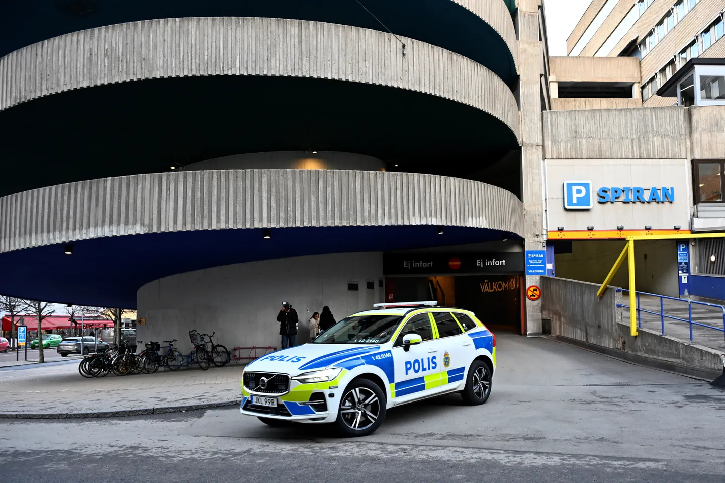 Rootsi politsei on asunud otsima kurjategijaid, kes lasid maha kuulsa Rootsi räppari Gaboro.