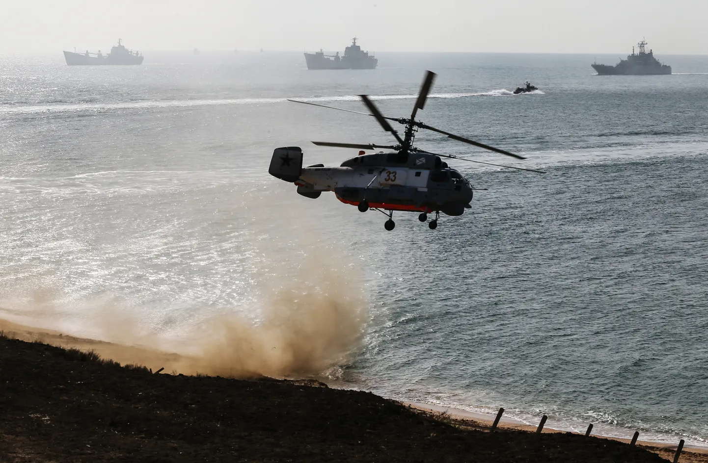 Balti laevastiku helikopter Ka-27 õppustel.