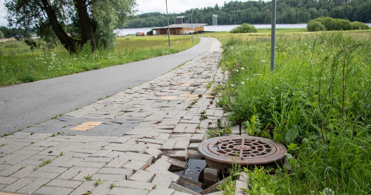 Juuni paduvihmad lõhkusid järve äärde viivaid teid