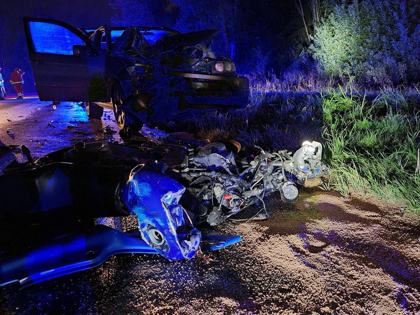 Avarii juhtus Tõrvandi-Roiu teel 30. augusti õhtul, hukkusid mootorrattaga sõitnud 17-aastane noormees ja 15-aastane neiu.