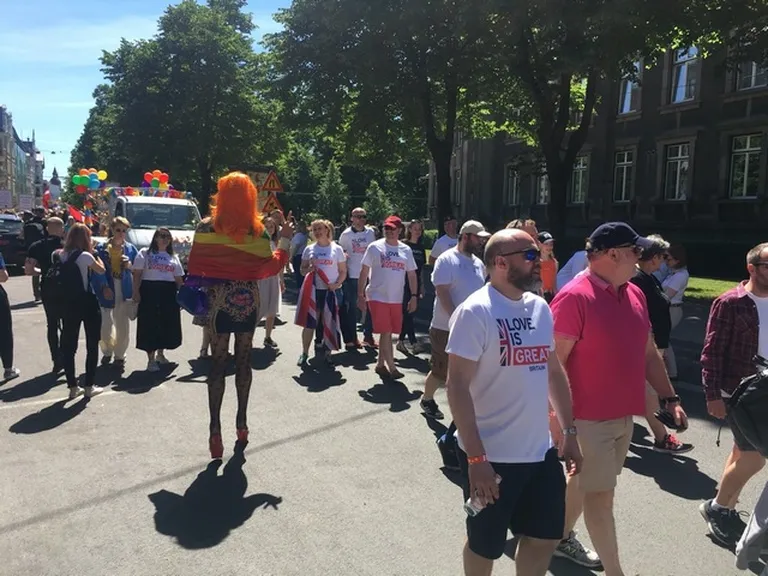 "Baltijas praida" dalībnieki dodas gājienā