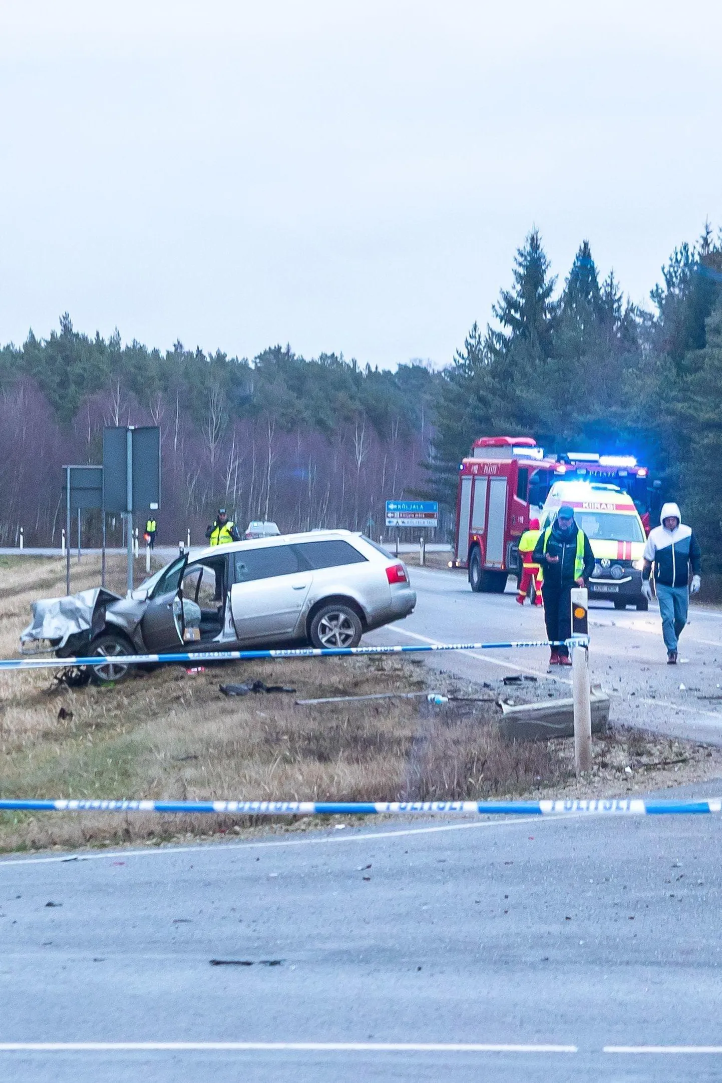 Liiklusõnnetus Saaremaal Risti-Virtsu-Kuivastu maantee 128. kilomeetril.