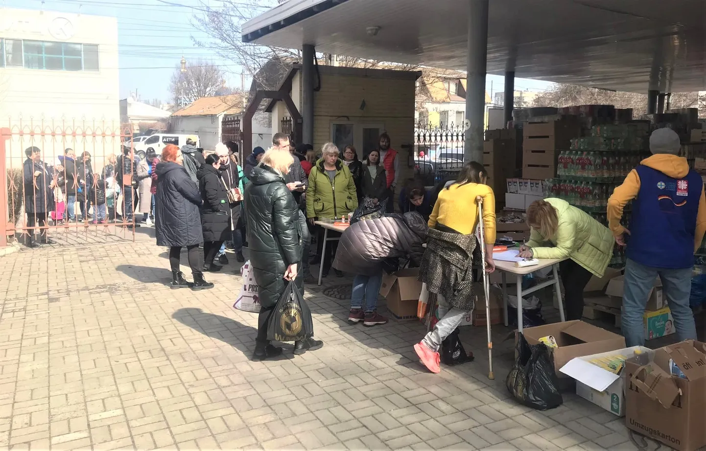 Toiduabi jagamine Dnipros.