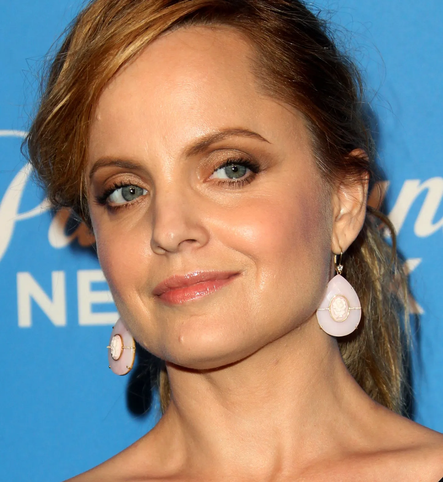 Mena Suvari