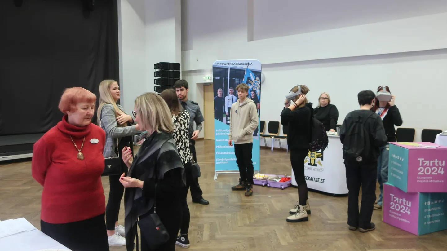 Detsembriski tutvustati Põlvamaa koolilõpetajatele edasiõppimise võimalusi.