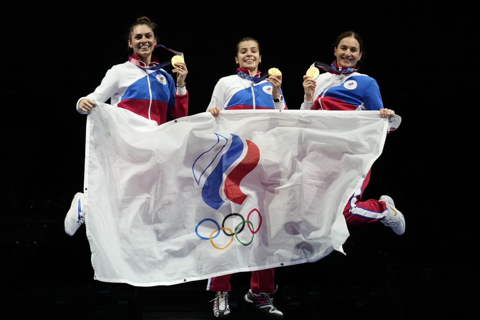 Olümpial võistlesid Venemaa sportlased Venemaa Olümpiakomitee koondise lipu all.