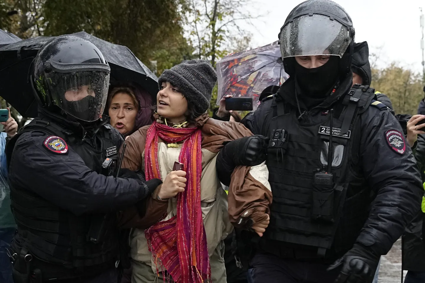 Protests Maskavā pret daļējo mobilizāciju.
