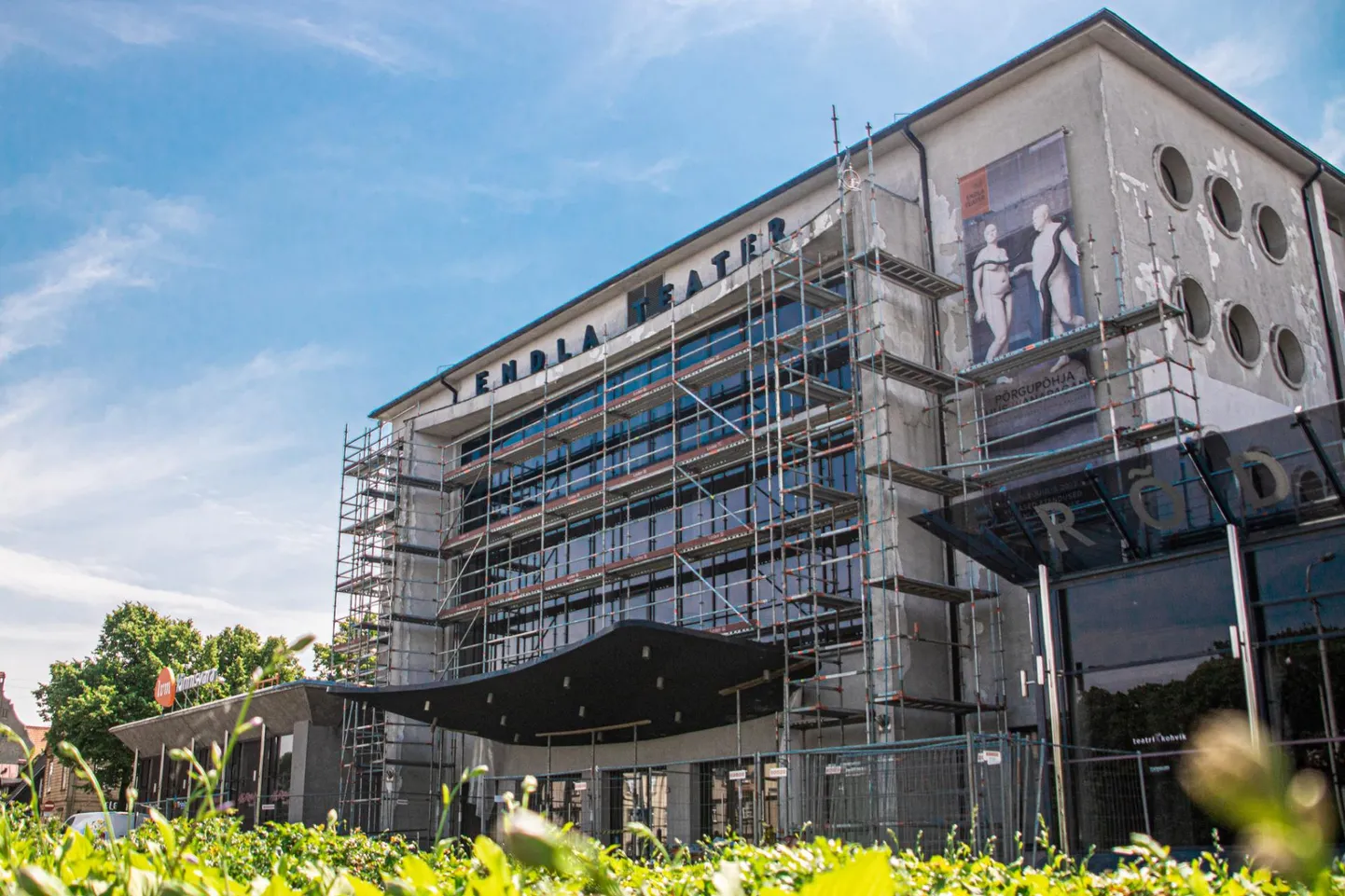 Endla teatri fassaad saab uue kuue.