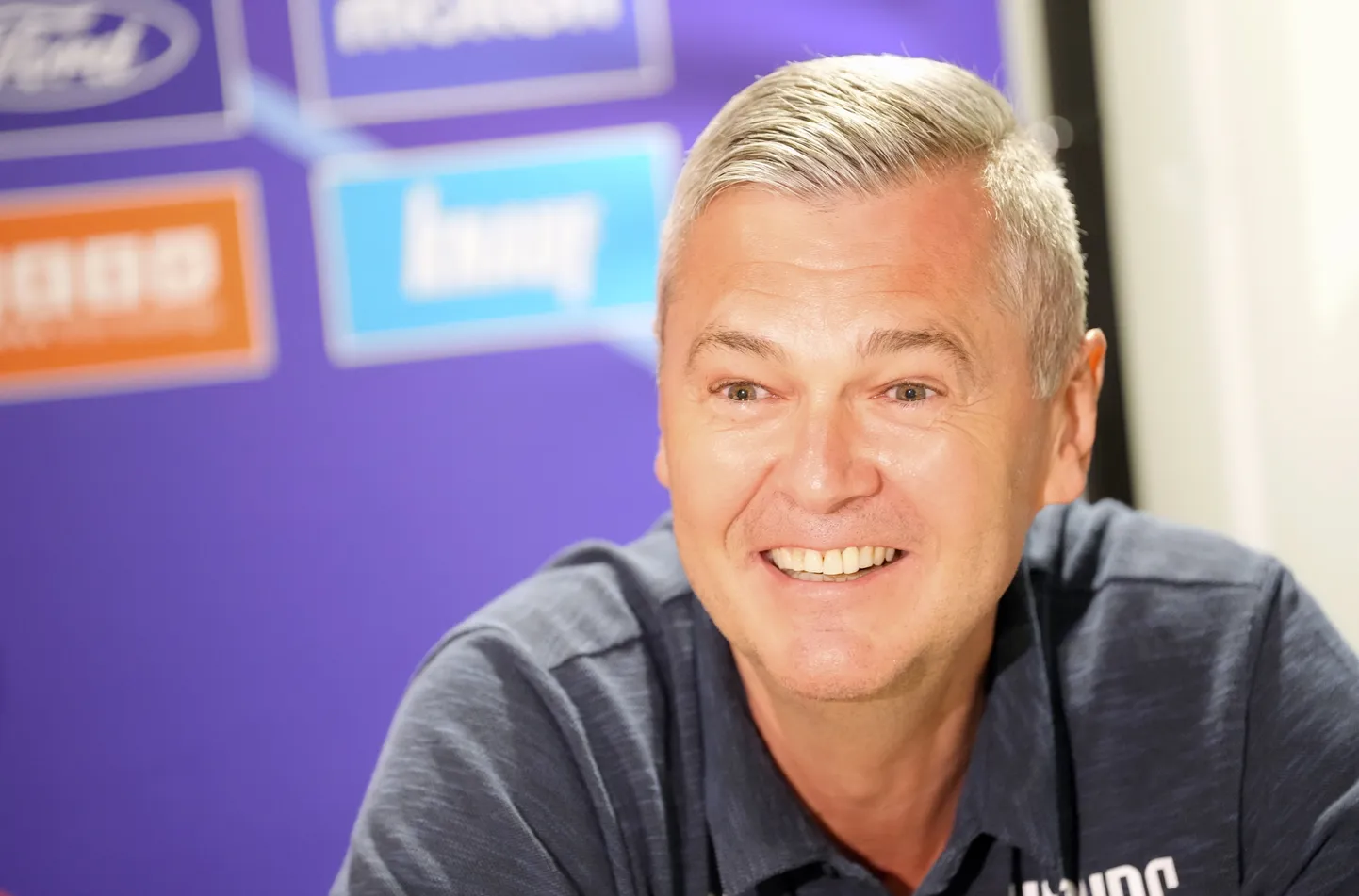 Ukrainas vīriešu basketbola izlases galvenais treneris Ainars Bagatskis piedalās preses konferencē, kurā informē par Latvijas un Ukrainas valstsvienību gatavību 2023. gada Pasaules kausa izcīņas kvalifikācijas turnīra spēlēm.