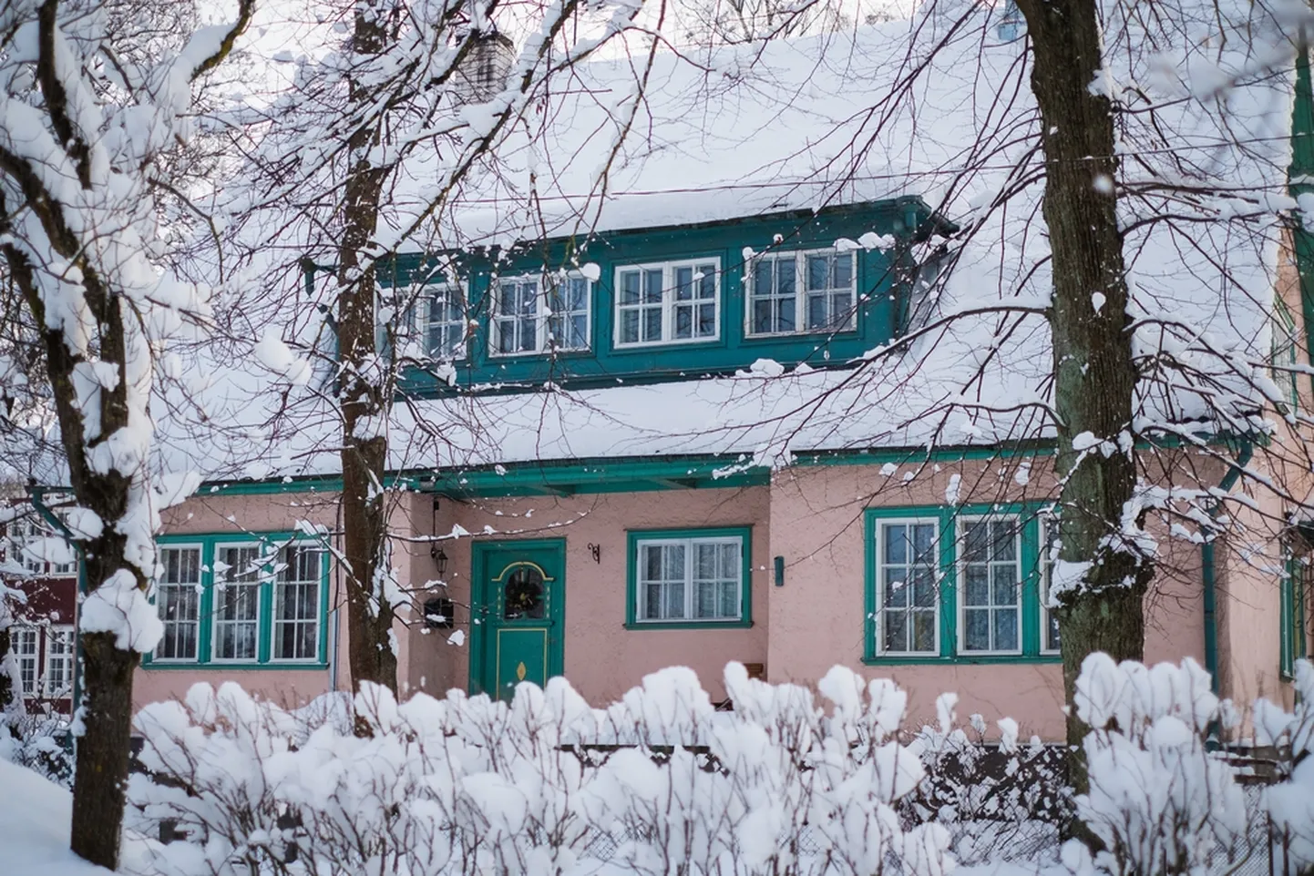 Pensionireform ja maale kolimine tõstsid väikelinnade hindasid Tallinnast kordades kiiremini.