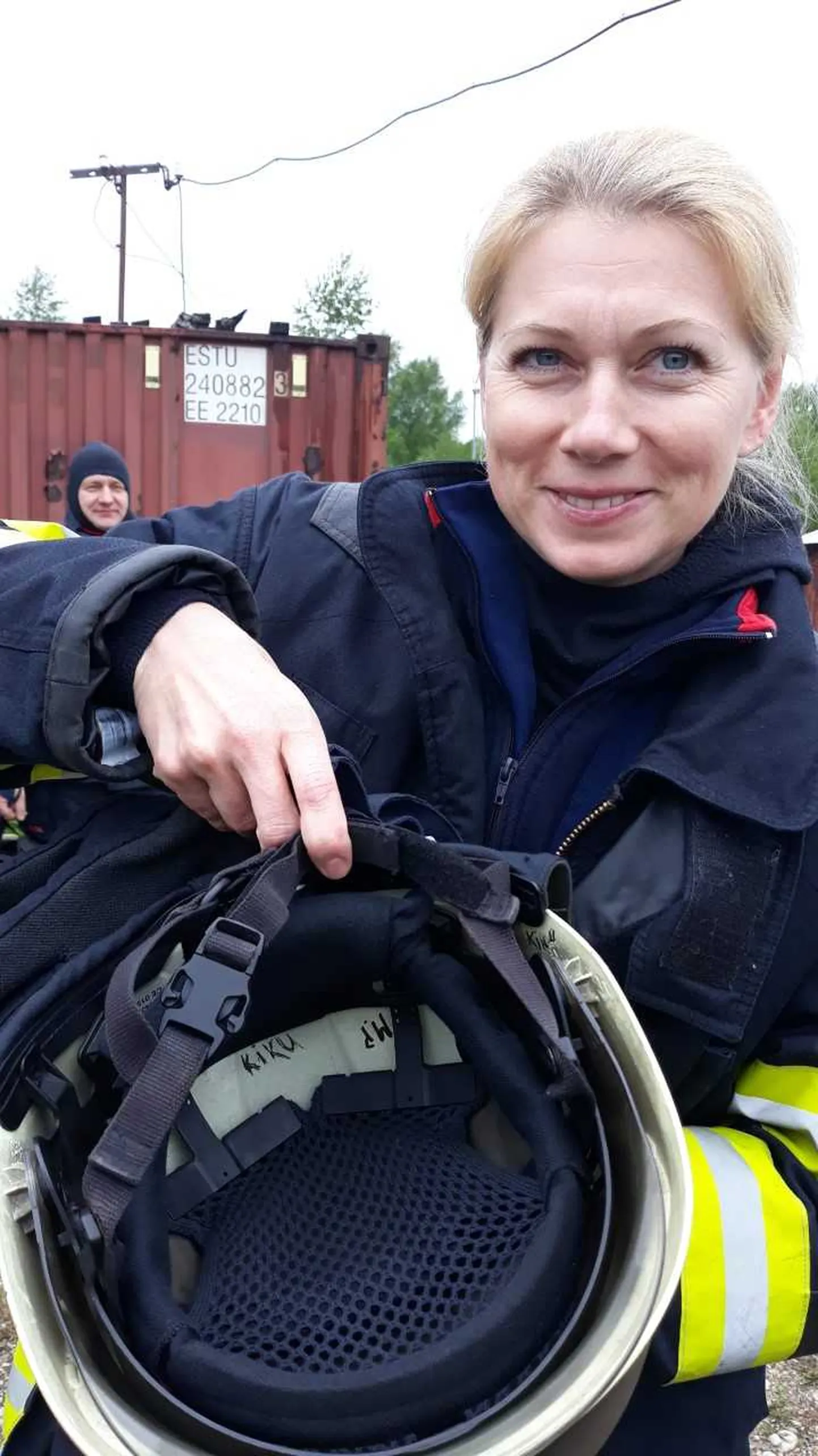 Kristina Šmigun-Vähi käis Päästeliidus vabatahtlikuks ja sai oma kiivri
