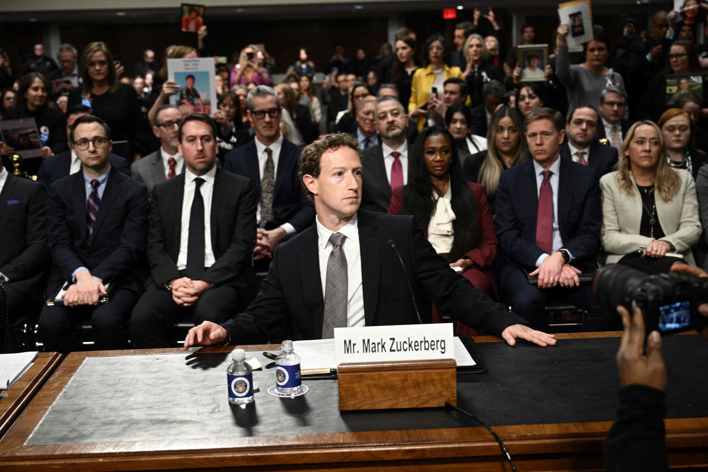 Mark Zuckerberg USA senati ees.