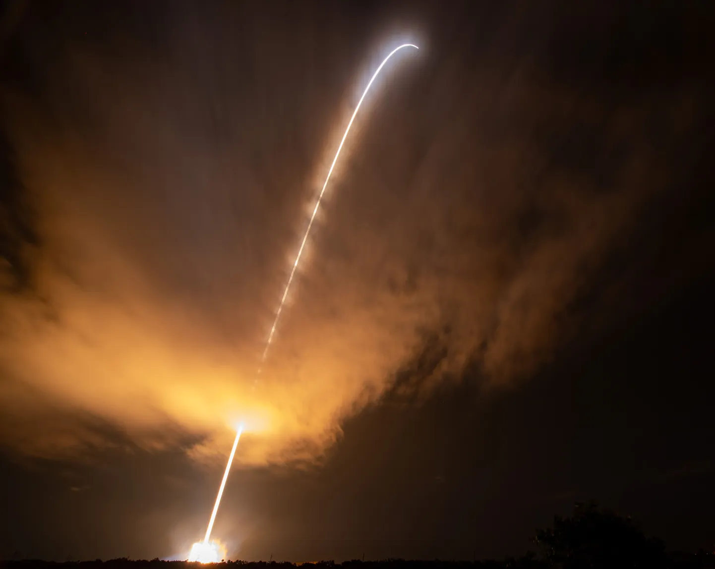 NASA laskis üles United Launch Alliance Delta IV raketi, mis kannab Parker Solar kosmoseaparaati.