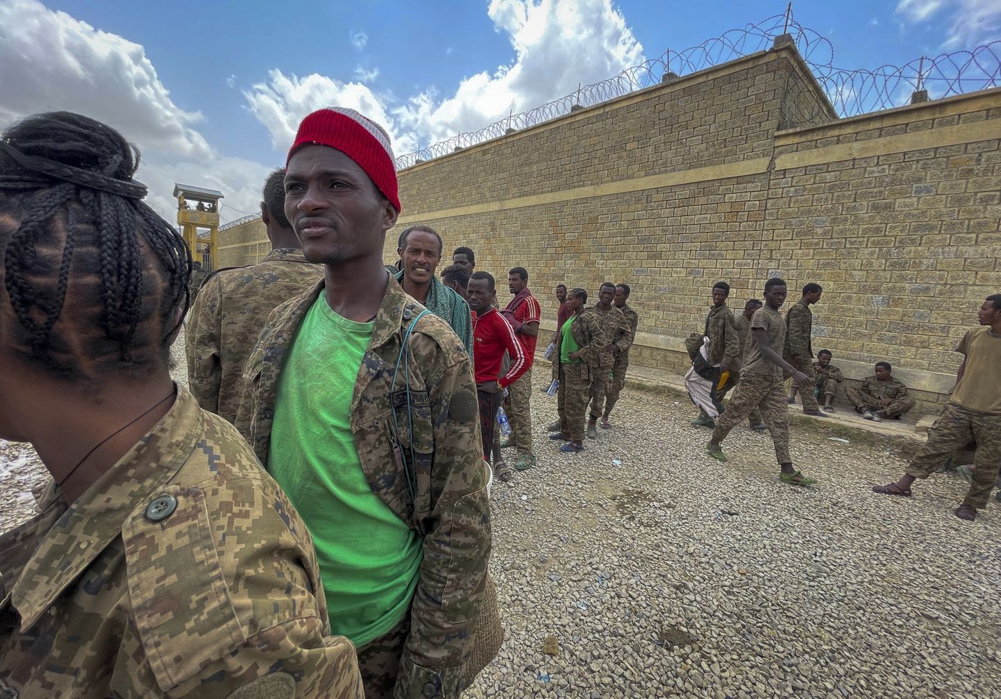 Eitoopia sõjaväelased vangis Tigray keskuses Mekeles 6. juuli 2021.