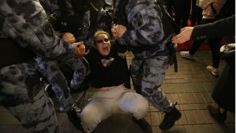 Задержания на протестах против мобилизации в России