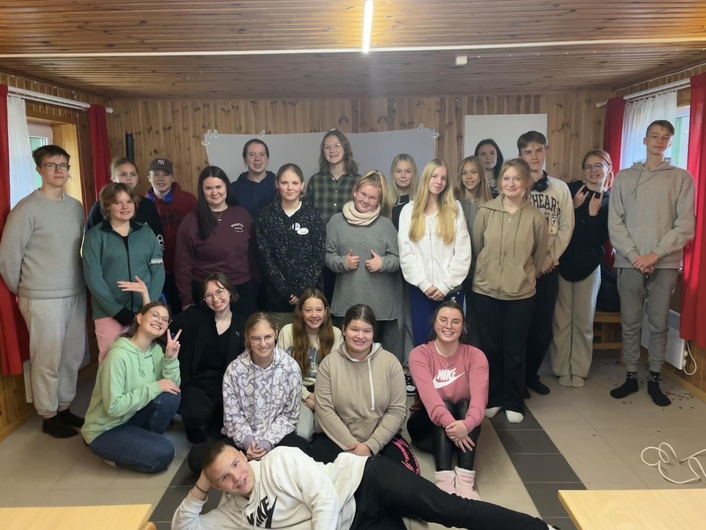 Möödunud nädalavahetusel kohtusid 30 Pärnu noort linna noortekogu sügiskoolitusel Jõulumäe tervisespordikeskuses.