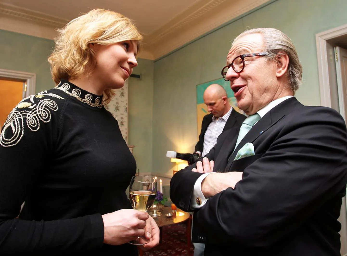 Uuriva ajakirjanduse preemia asutaja Hans Jacob Bonnier  tunnustas Tuuli Kochi hea töö eest Edgar Savisaar ida­rahaskandaali avalikkuse ette toomisel.
