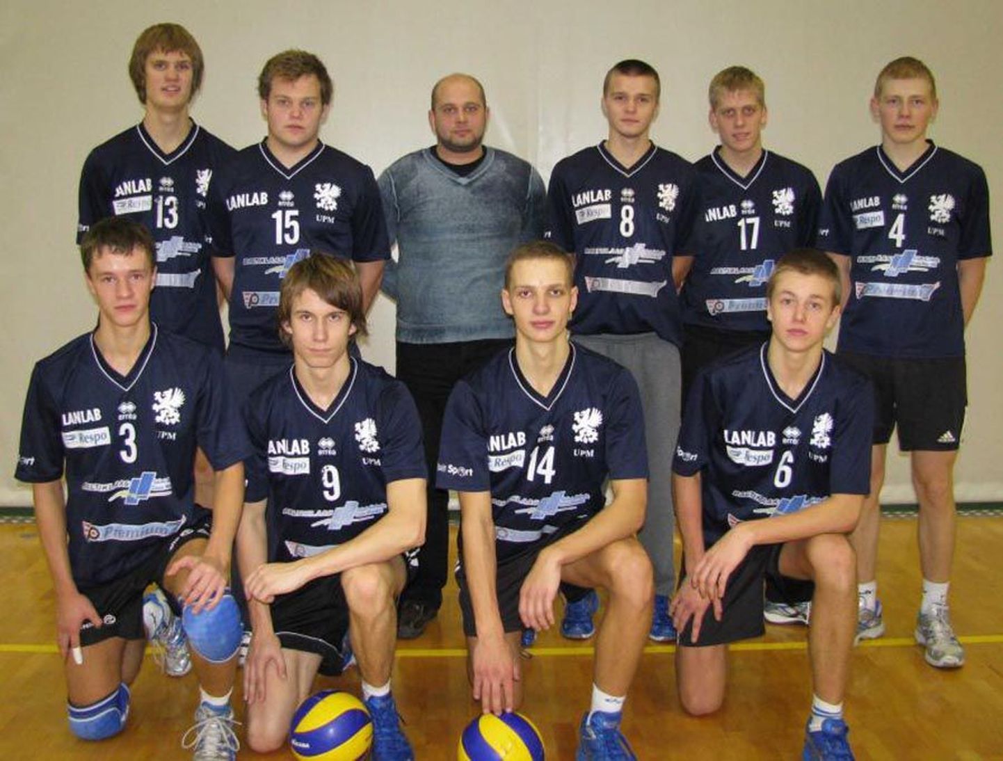 Eesti U-20 vanuseklassi võrkpalli karikavõistlustel kolmanda koha teeninud
Viljandi spordikooli meeskond