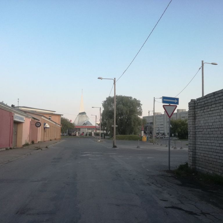 Улица Петроолеуми.