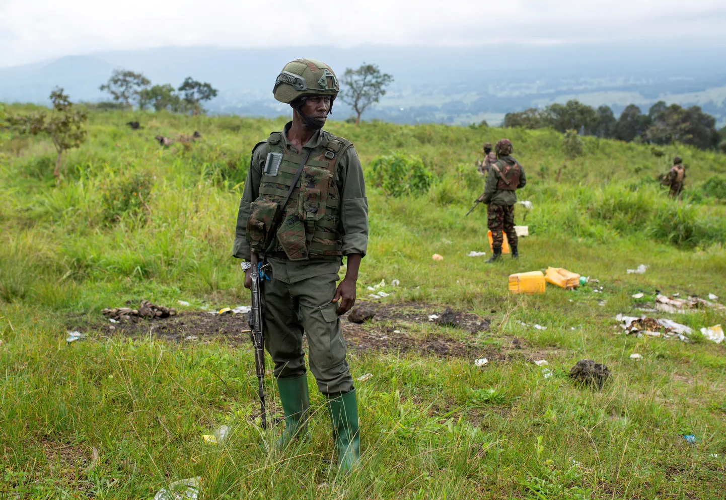 Kongo DV idaosa mässuliste rühmituse M23 võitlejad Põhja-Kivu provintsis Goma linna lähistel Kibumbas.