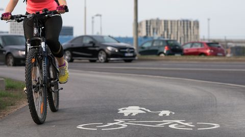 В Таллинне велосипедист сбил четырехлетнего ребенка