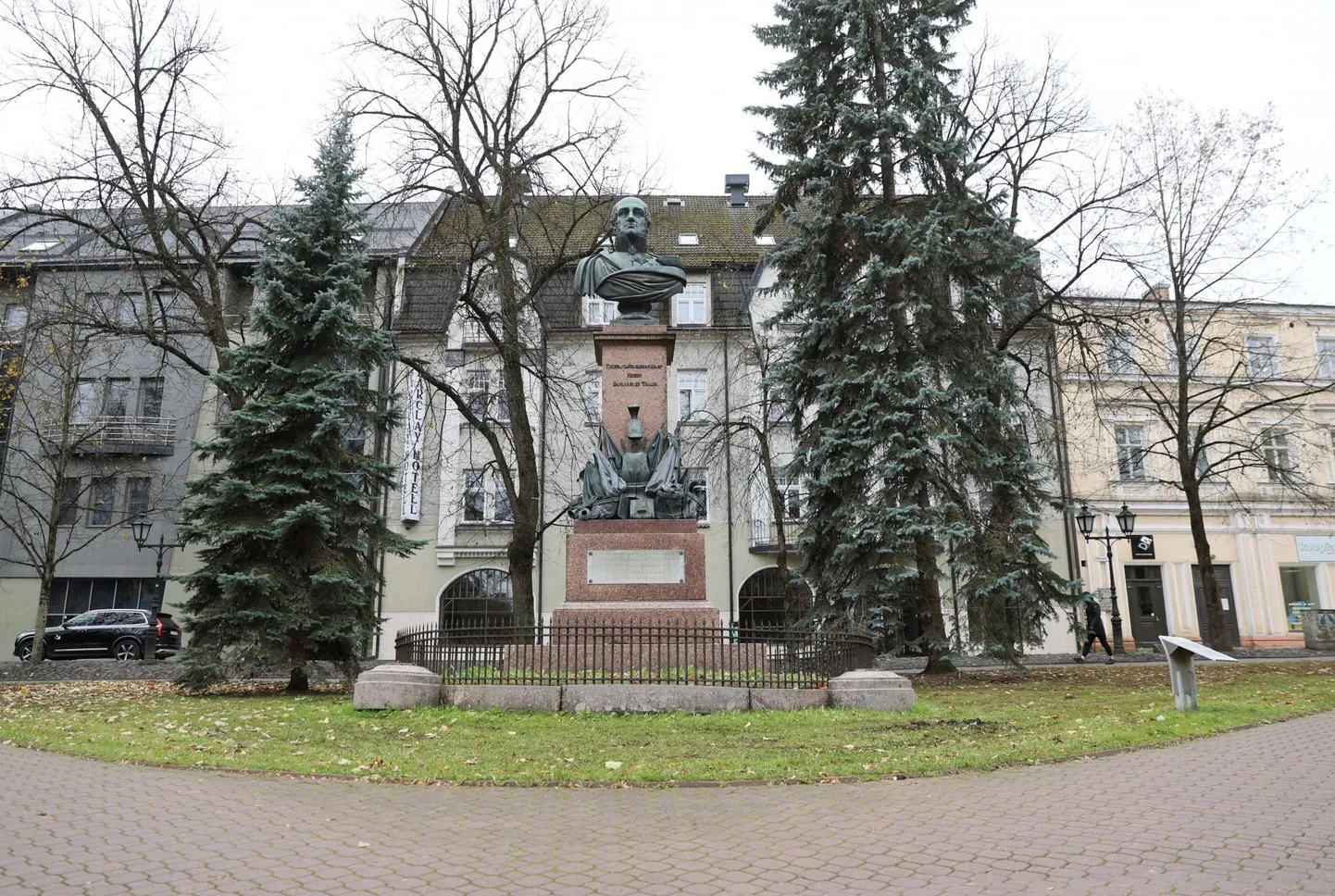 Barclay de Tolly ausammas avati Tartu kesklinnas 175 aastat tagasi.