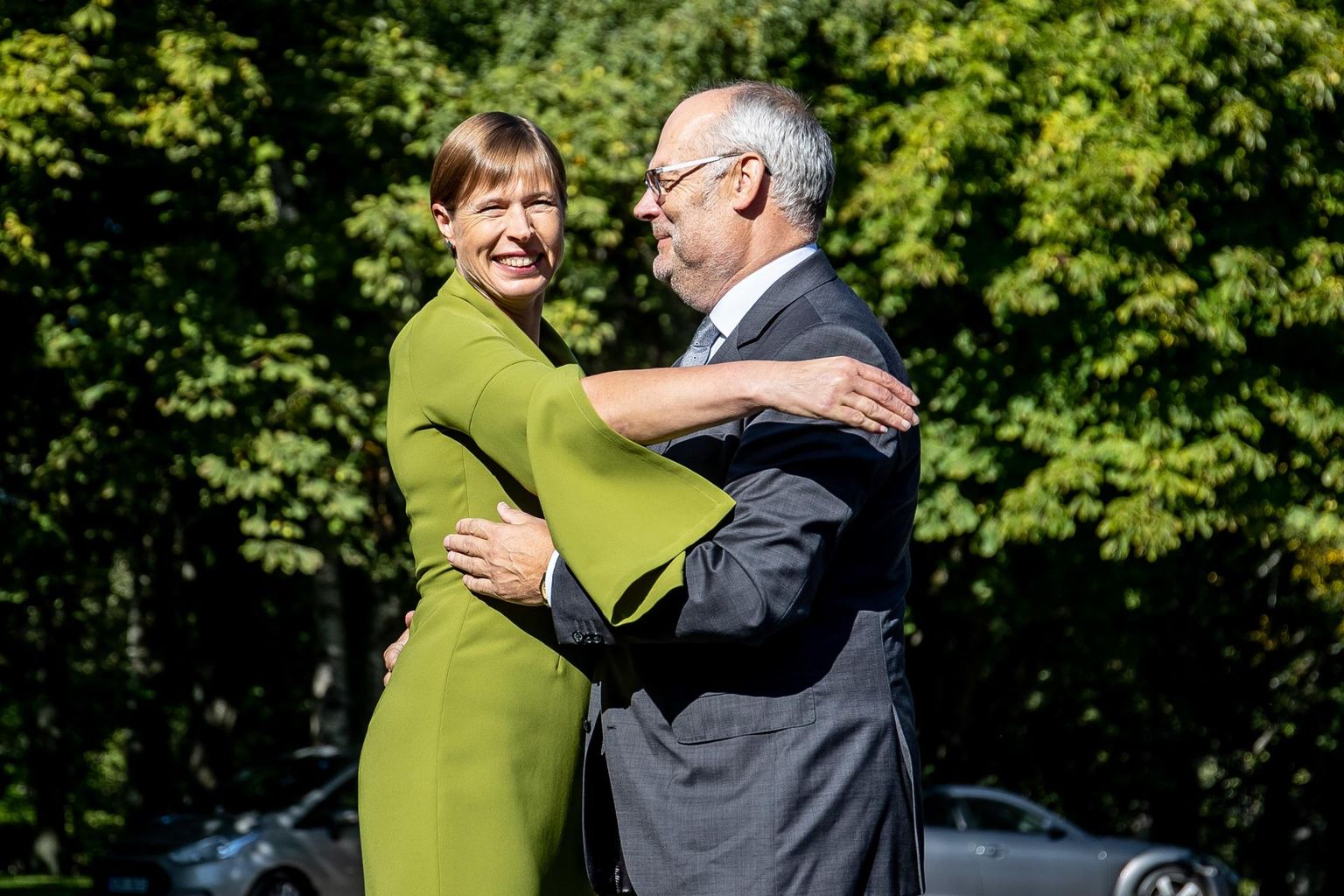 President Kersti Kaljulaid ja vastvalitud president Alar Karis Kadriorus augusti lõpus.