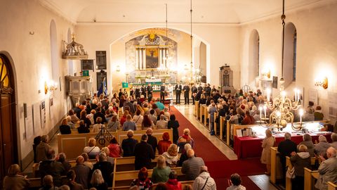 GALERII ⟩ Paide kirikus kõlas koos Pärdi ja Bachi muusika