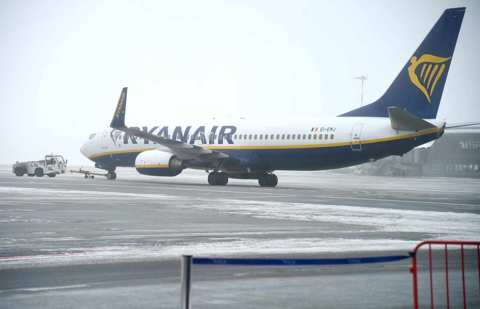 Самолет Ryanair