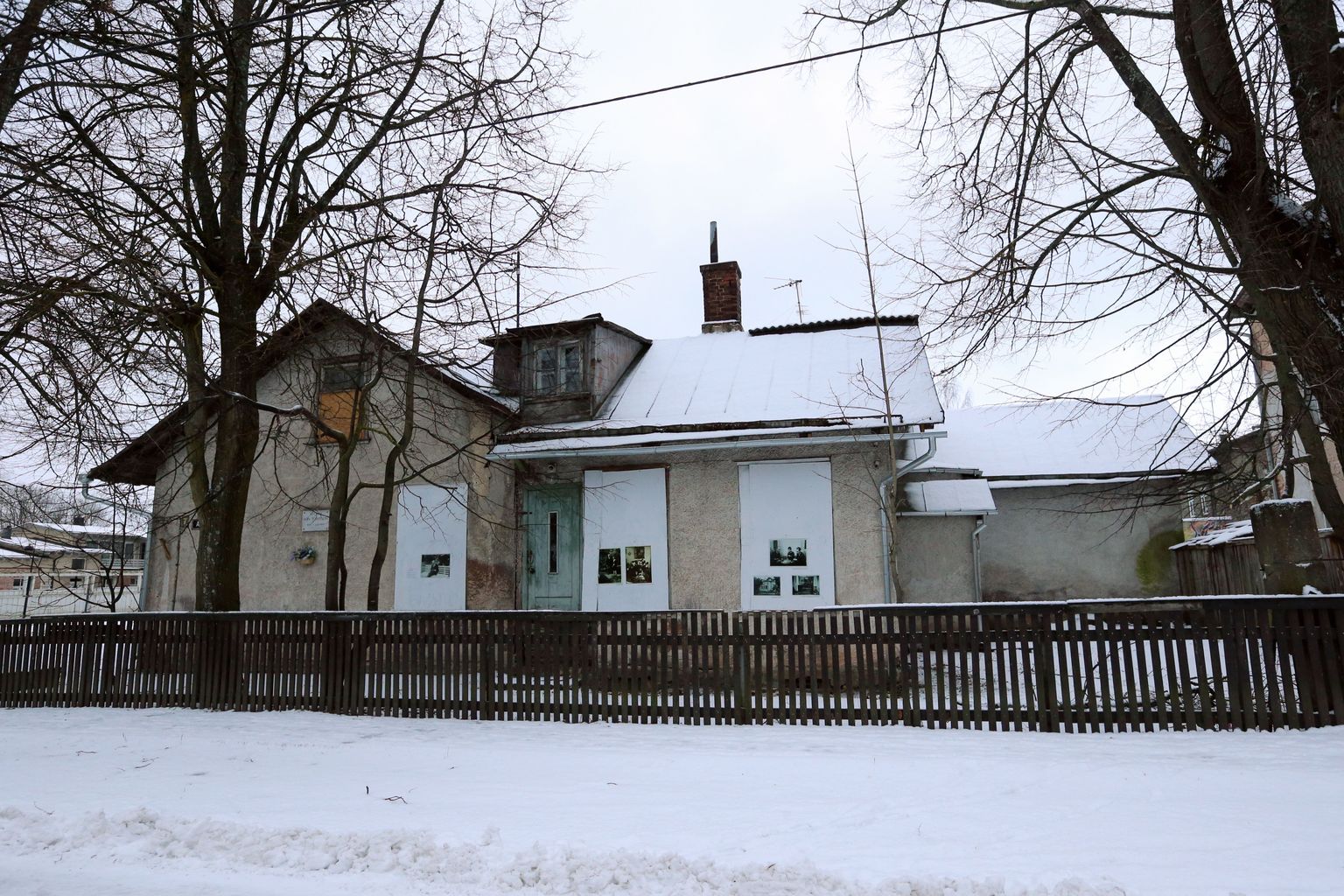 Pildil Tõnissoni maja aadressil Anna Haava 7.