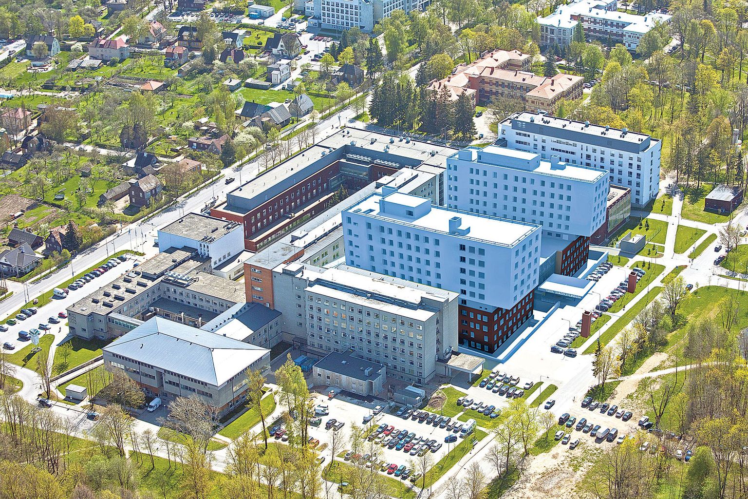 TÜ Kliinikumi Maarjamõisa meditsiinilinnaku II ehitusjärk – eurotoetus 32 miljonit (kogumaksumus 77 miljonit).