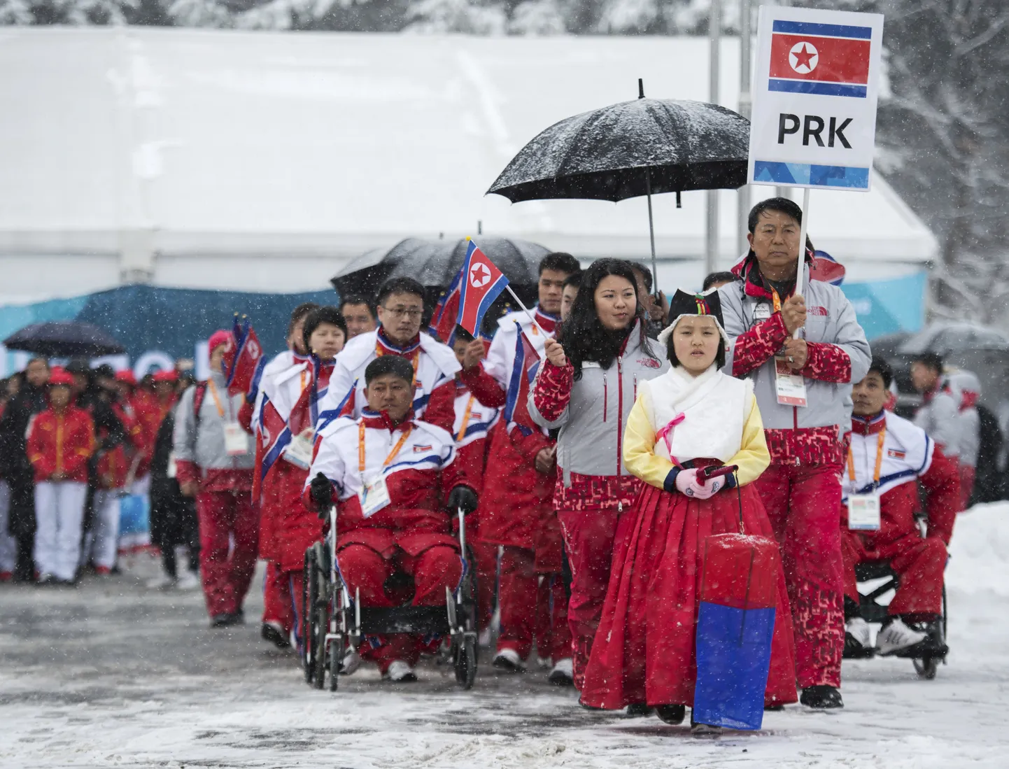 Põhja-Korea paradelegatsioon saabus täna võistluspaika