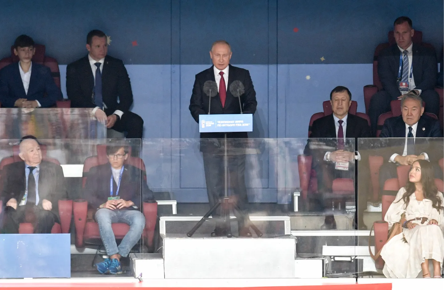 Venemaa president Vladimir Putin MMi avatseremoonial kõne pidamas