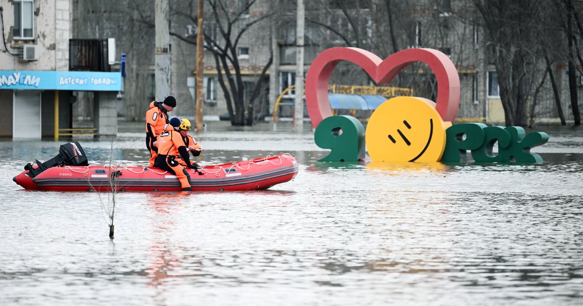Peste 10.000 de case au fost inundate în multe părți ale Rusiei