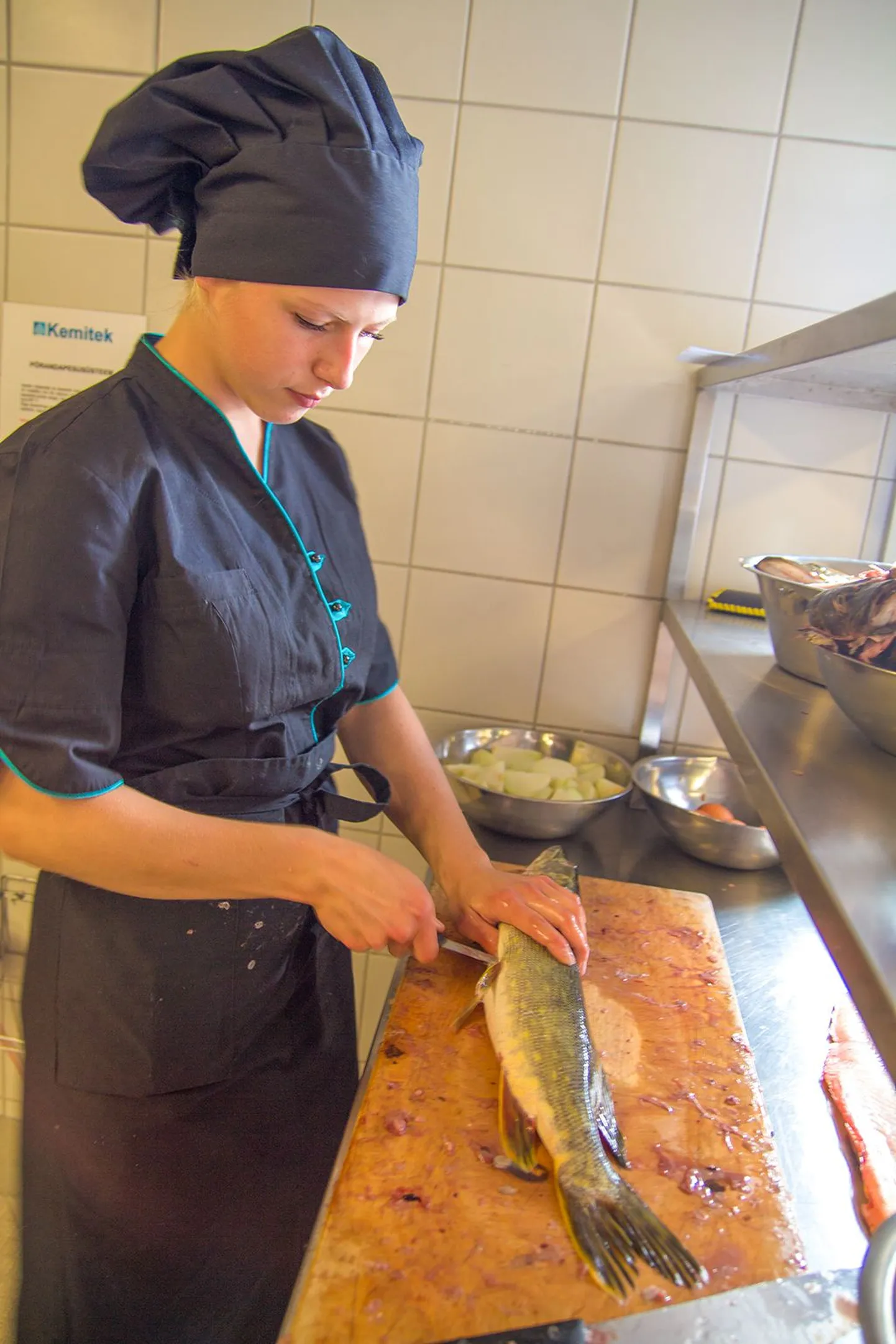 Kuressaare Ametikooli koka eriala õppija Erika Eding.