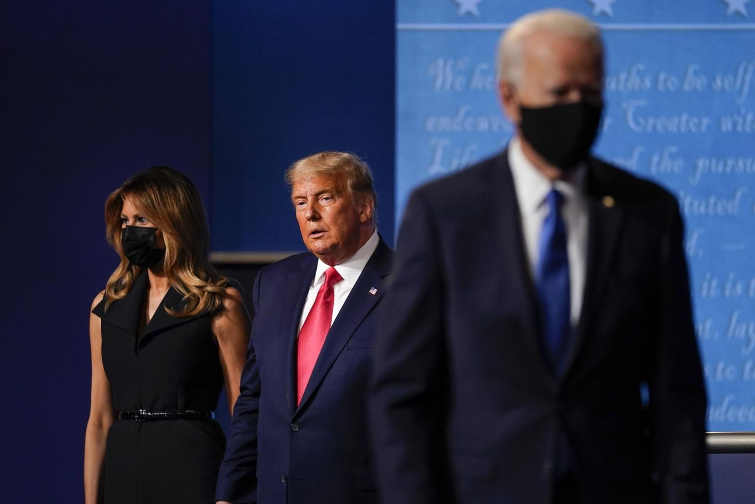 Melania Trump, Donald Trump ja Joe Biden Nashville’is peetud teledebati järel. 