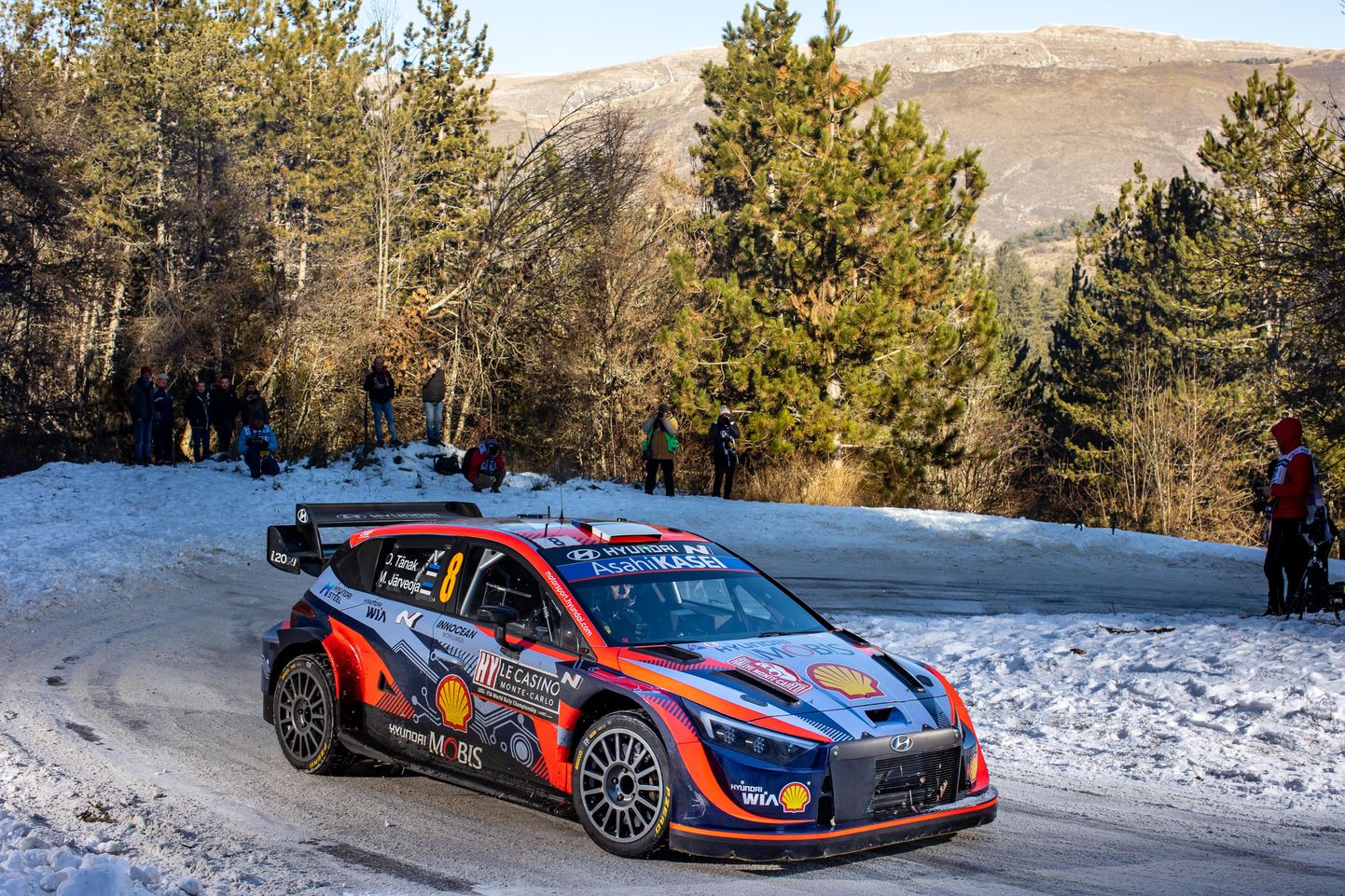 Ott Tänak ja Martin Järveoja 2022. aastal Monte Carlo rallil Hyundai i20 Rally1-autoga.
