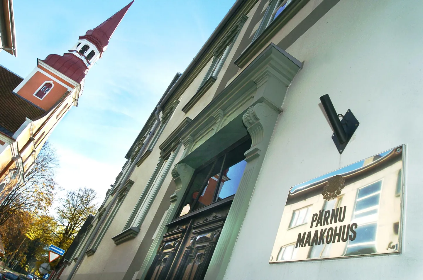 Pärnu maakohtu maja Nikolai tänaval.