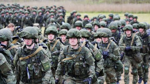 Krievi Ukrainai uzbrukuši ar 582 droniem un raķetēm