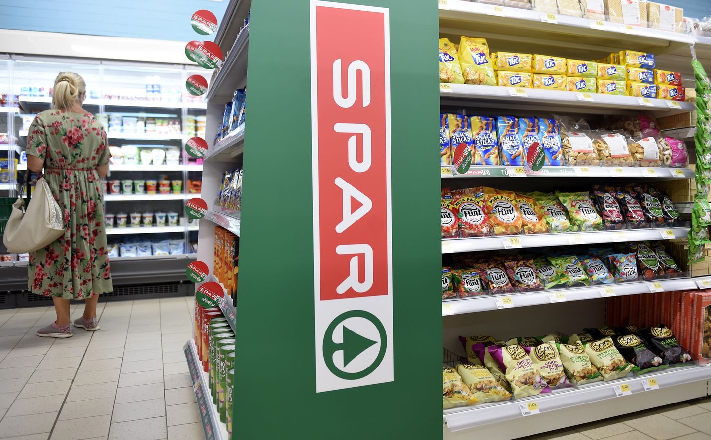 Tirdzniecības piedāvājums mazumtirgotāja "SPAR" veikalā Saldū.