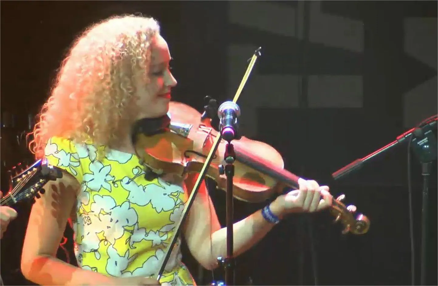 Curly Strings