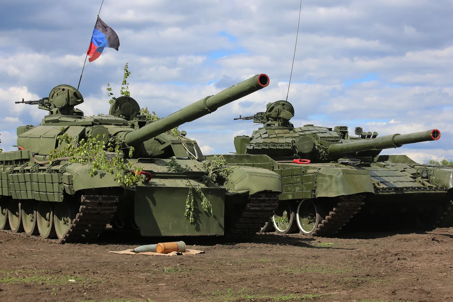Isehakanud Donetski rahvavabariigi tankid Donbassis.